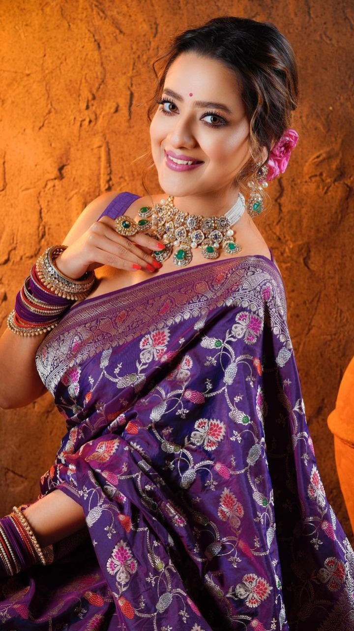 Anupama Actor Madalsa Sharma AKA Kavya Saree Looks Are Breathtaking