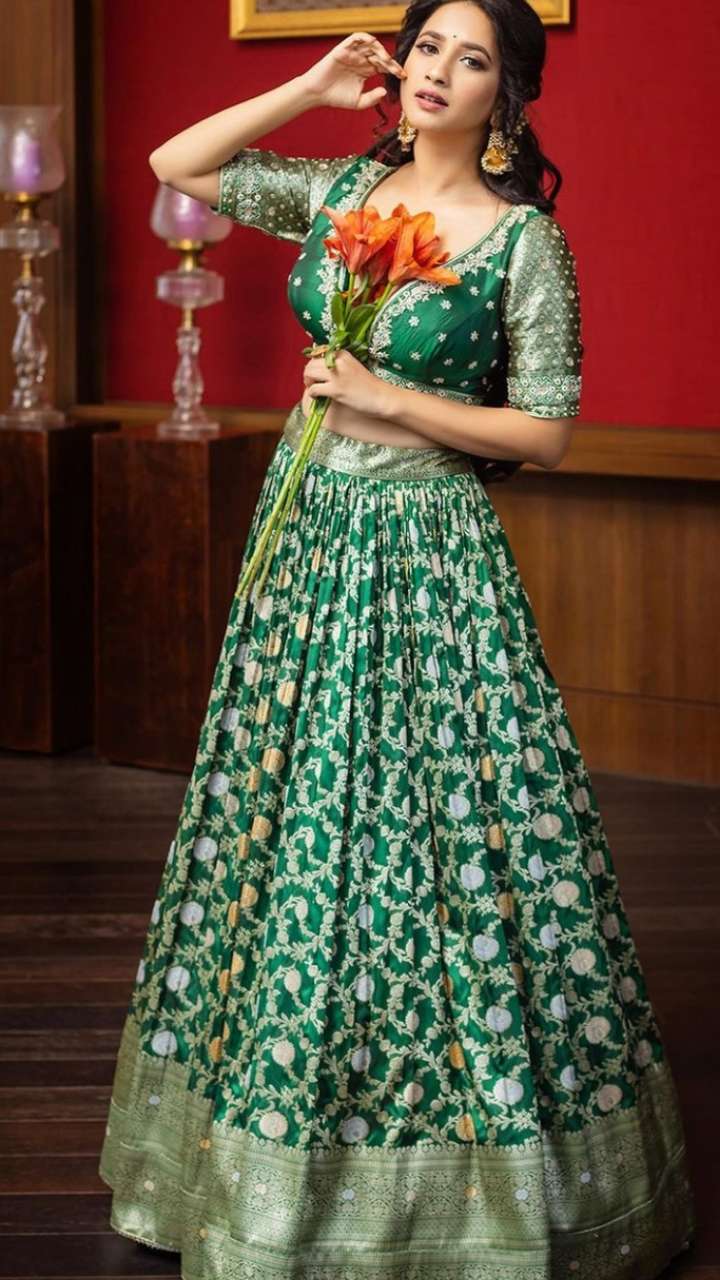 Kannada Actress Manvita Kamath’s Graceful Ethnic Looks
