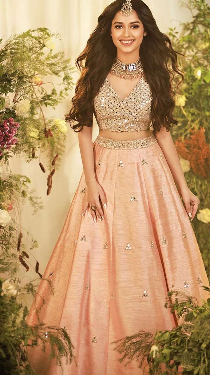 Jannat zubair rahmani pink gown Looking OMG 😍 | Stylish party dresses,  Simple gowns, Girls boutique dresses