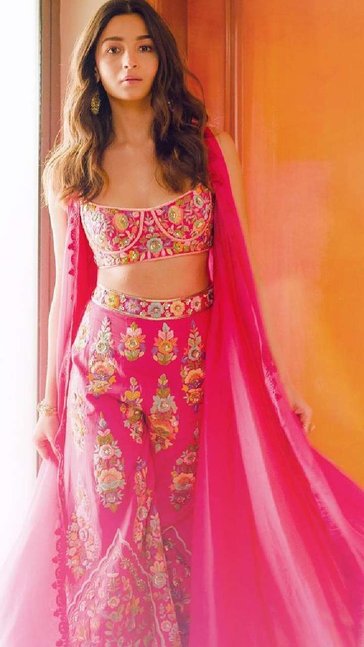 From Alia Bhatt to Kiara Advani: 6 floral lehengas we fell in love with |  The Times of India