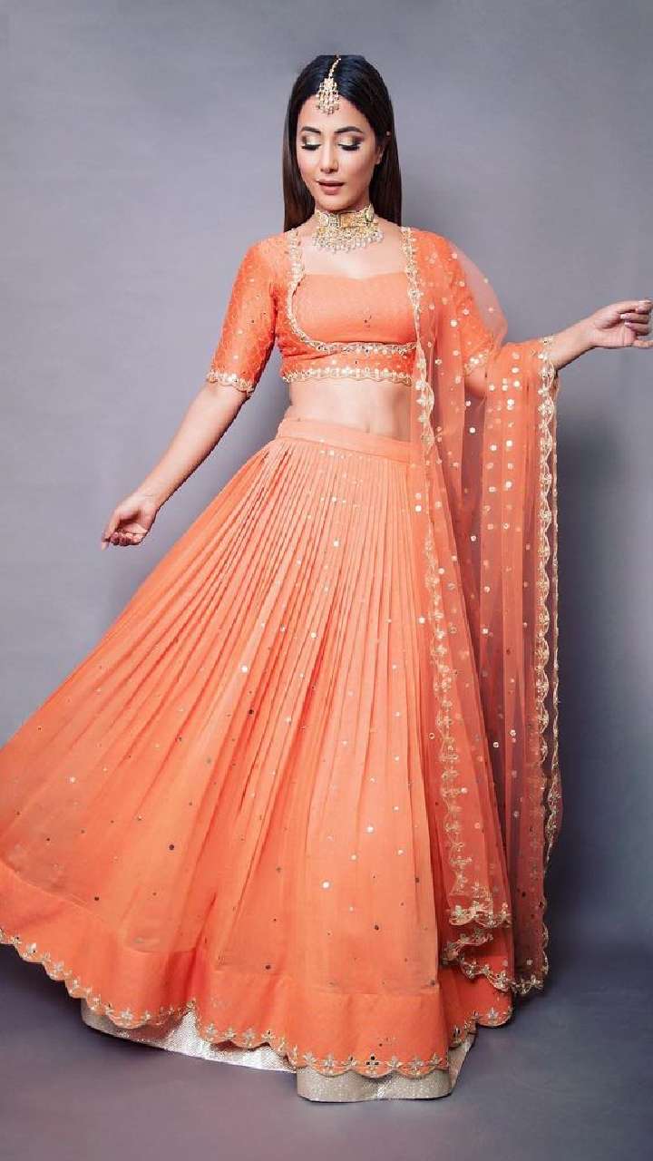 Hina Khan's Bold & Trendy Lehenga Blouse Designs
