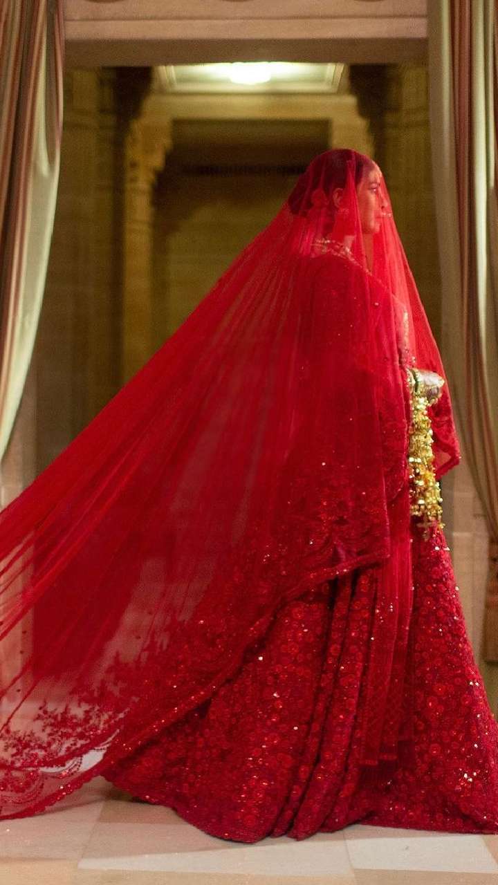 Meera Chopra opts for red Sabyasachi lehenga on her big day | Times of India