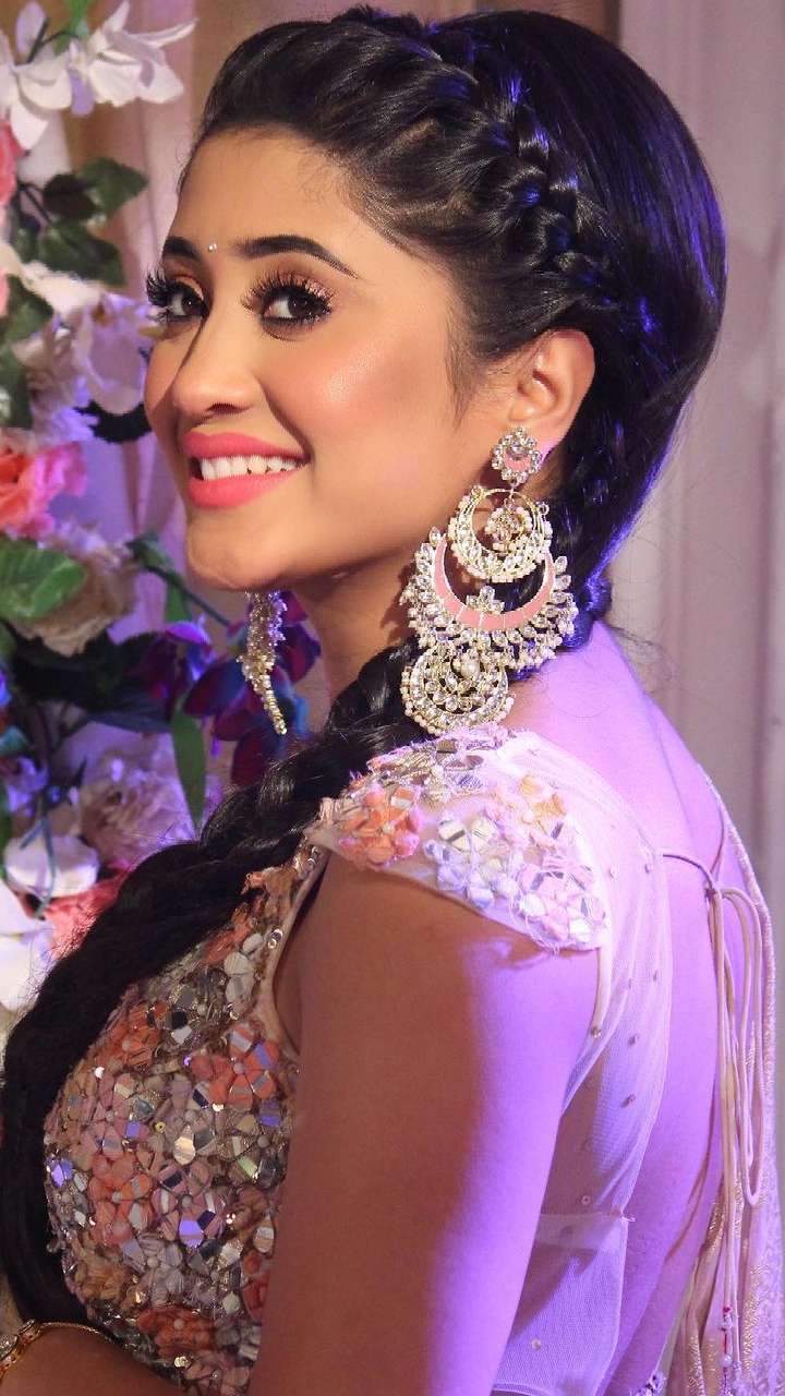 Yeh Rishta Kya Kehlata Hai's Shivangi Joshi has got the best hairdo that  you can steal for the festive season