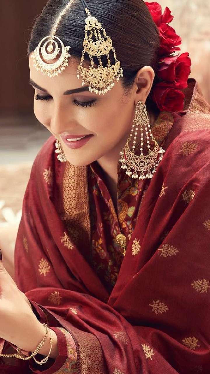 Pinterest :@achyi | Bridal gold jewellery designs, Gold jewelry fashion,  Wedding jewellery collection