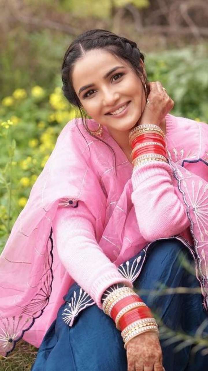 Jasmin Bhasin Inspired Suit Designs For Newlywed Brides Trendy Suit Designs Bridal