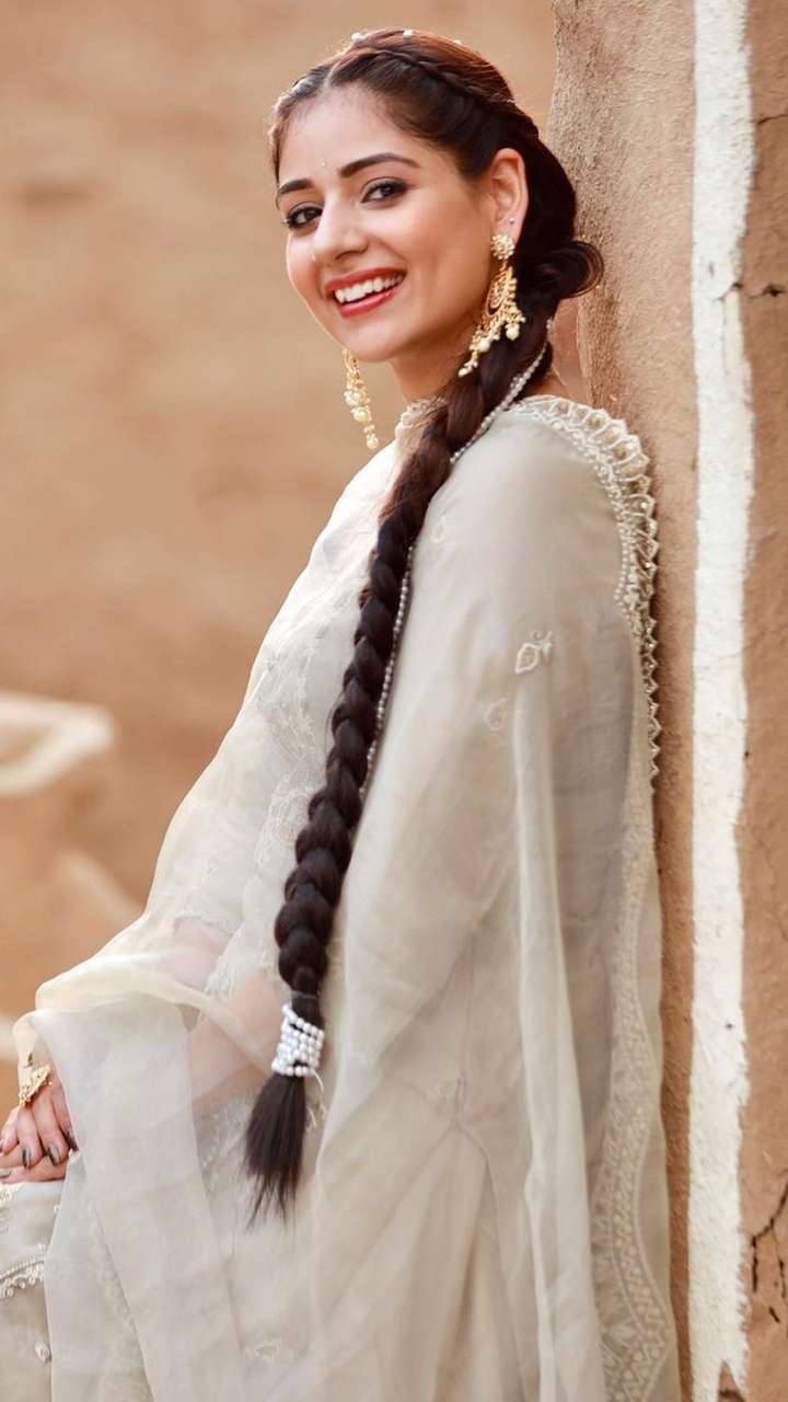 Create Stunning Look For Functions / Occassional Punjabi Look Ideas