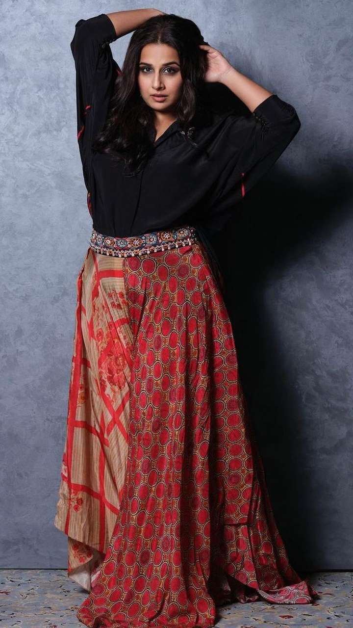 Royal Red Mirror Work and Zardozi Skirt With Mukaish Blouse – Talking  Threads