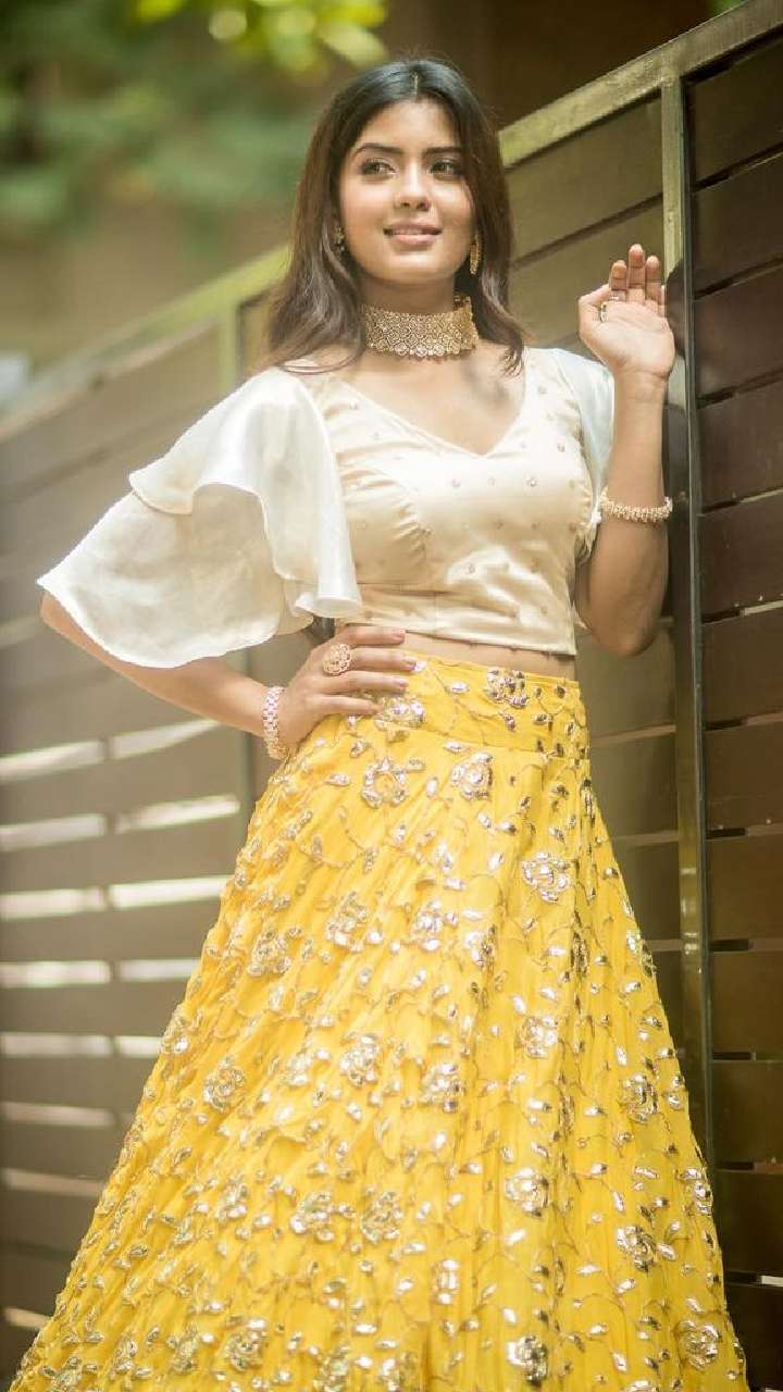 Buy BINORI® Girl's Banarasi Silk Brocade Chanderi Apple Self Design Lehenga  Skirt (Size Up to 38 Inch) (Green, Up to 38 Inch Waist) at Amazon.in