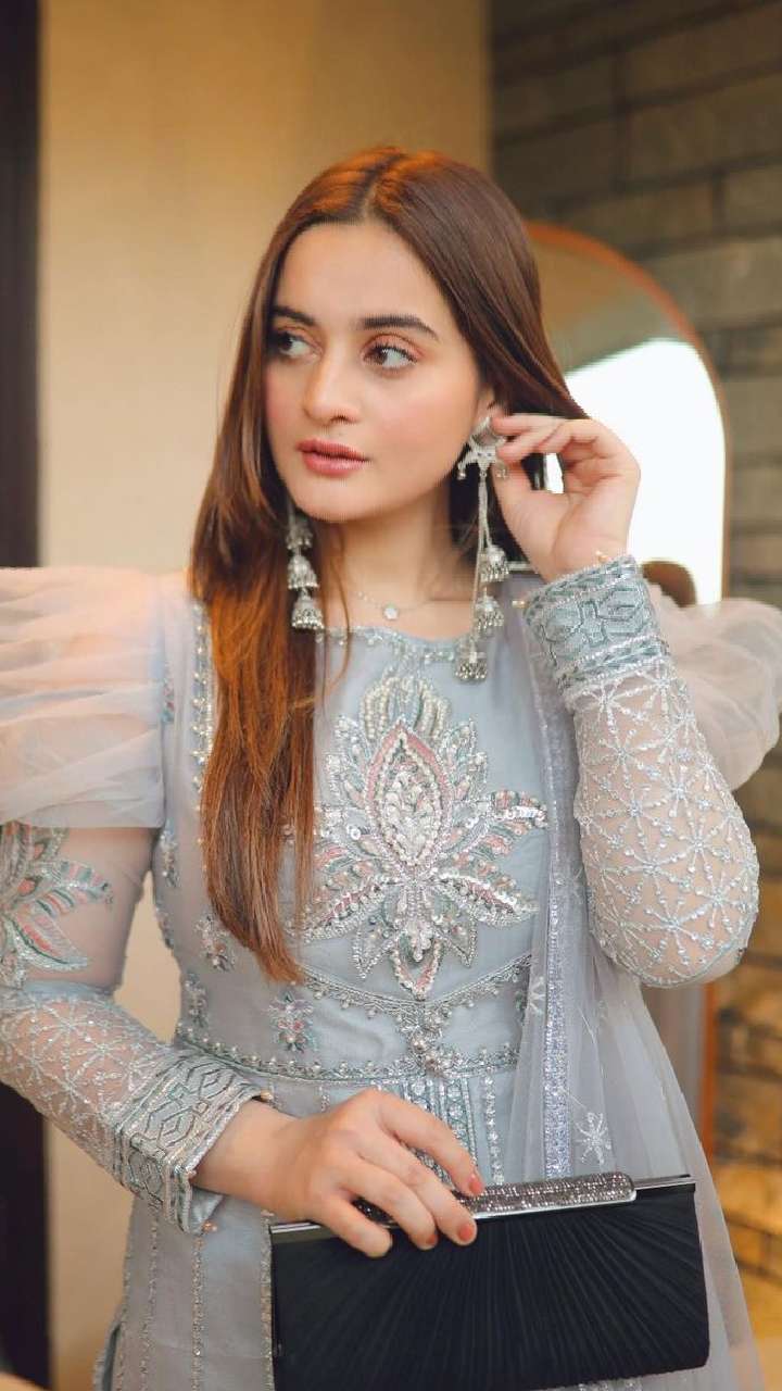 Pakistani Actress on Eid 3 Day Dresses / Pakistani Actress on Eid Day 2022  | Pakistani Actress on Eid 3 Day Dresses / Pakistani Actress on Eid Day  2022 | By Mirror