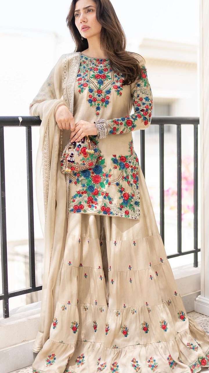 20+ Sharara Dress For Wedding Styles That Are An Absolute Showstopper!