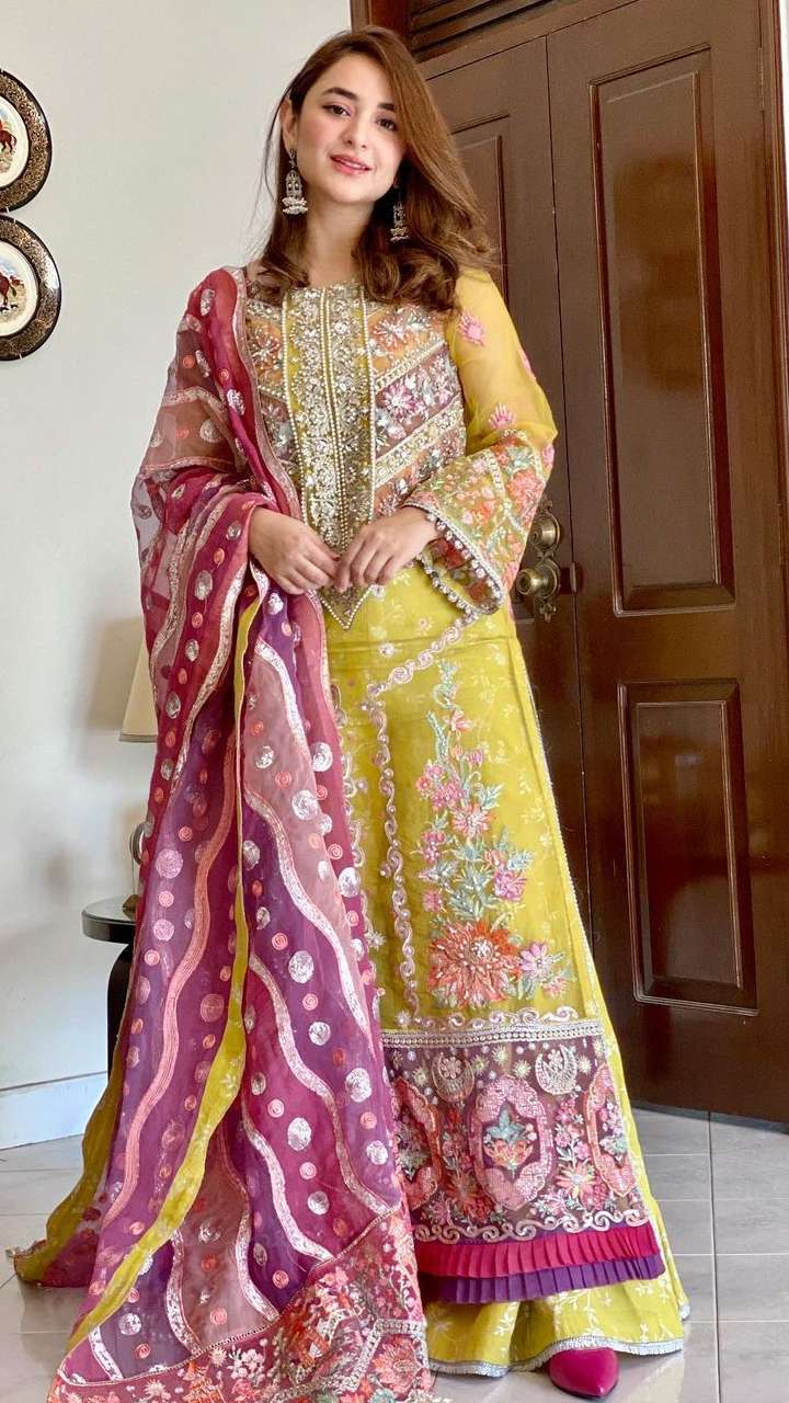 Orange Sharara Shirt Bridal Pakistani Mehndi Dresses | Beautiful pakistani  dresses, Pakistani mehndi dress, Pakistani dress design