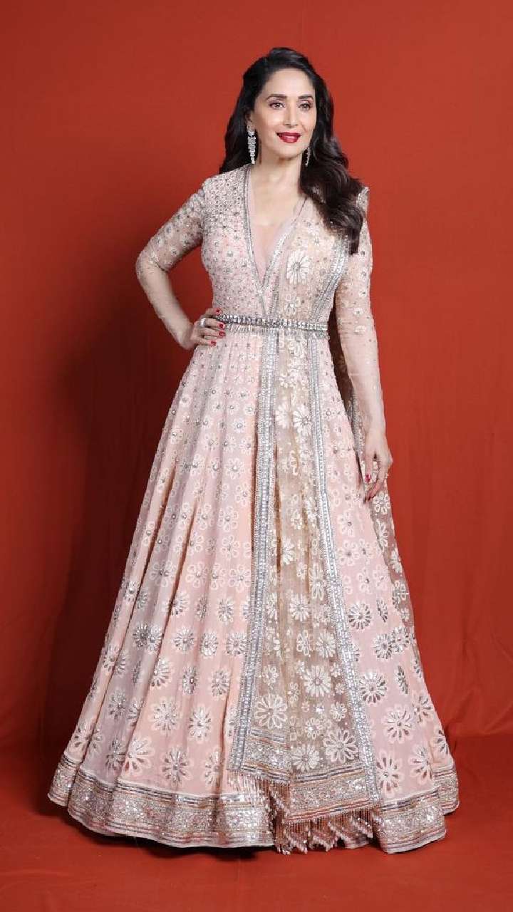 Madhuri dixit hot sale anarkali suit