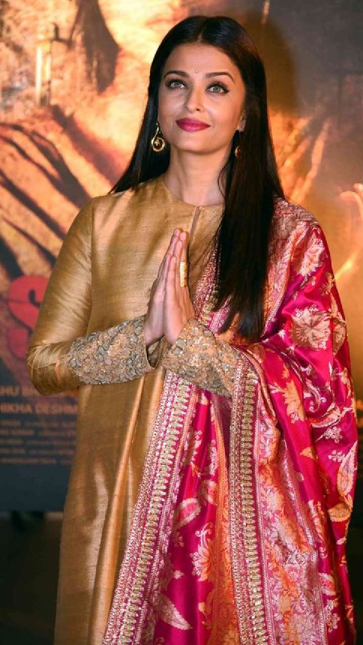 Aishwarya Rai Bachchan Looked Drop Dead Gorgeous In Blue Anarkali Suit –  Lady India