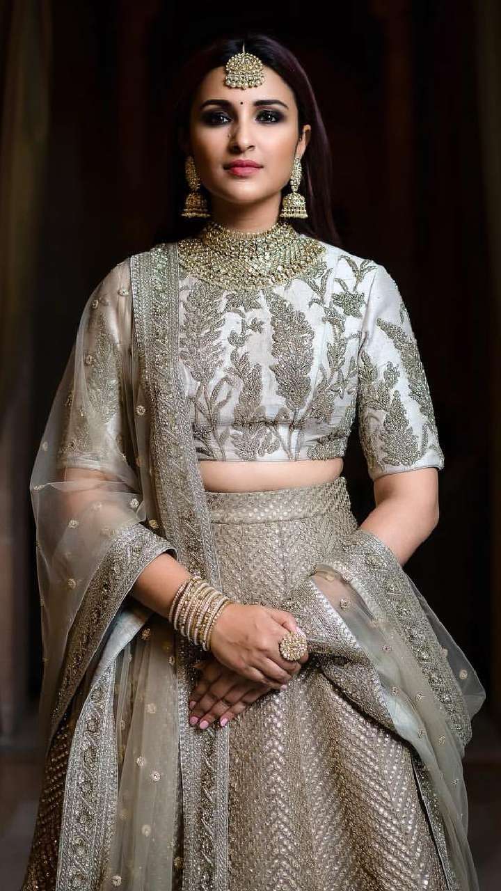 Parineeti Chopra Inspired Wedding Blouse Designs| Trendy Blouse ...