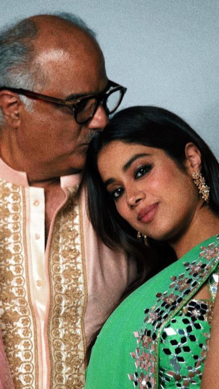 Janhvi Kapoor And Boney Kapoor Heart-Melting Pictures To Make Your Day