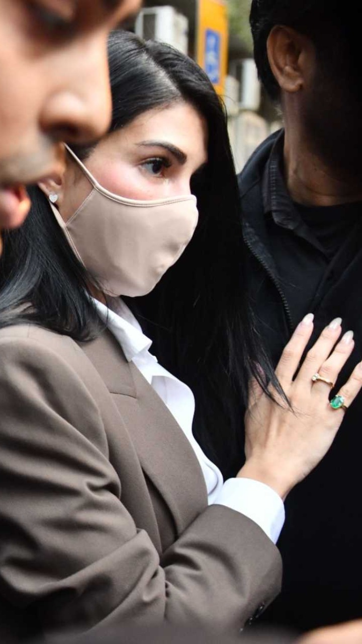 Jacqueline Fernandez Granted Bail, Here’s What She Wore At The Hearing
