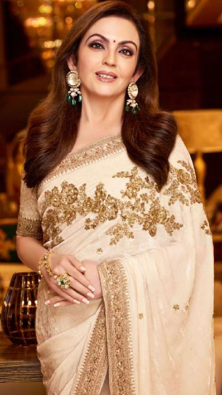 Nita Ambani Shows Off Her Love For Gujarati Heritage In 'Patola' Saree For  Almost Rs. 2 Lakhs