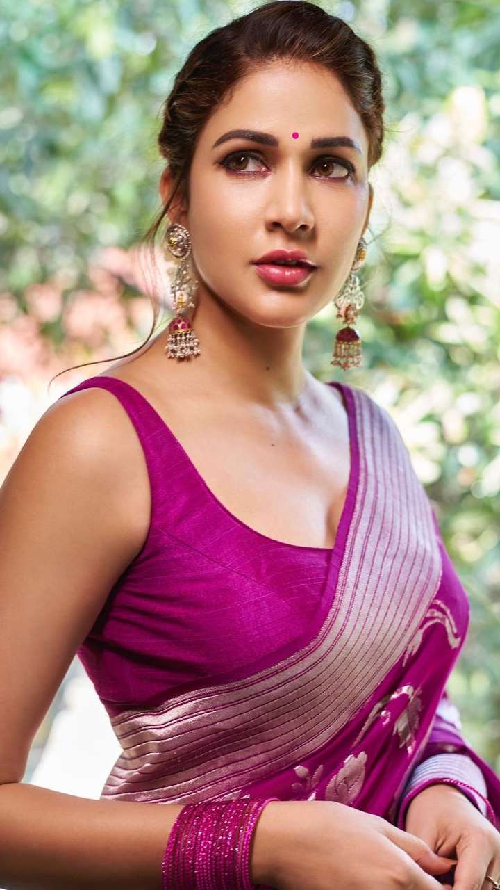 Actress Misha Narang Glam Stills From Missing Movie Promotional Song Launch  - Social News XYZ | Stylish kurtis design, Chudidar designs, Dress designs  for stitching