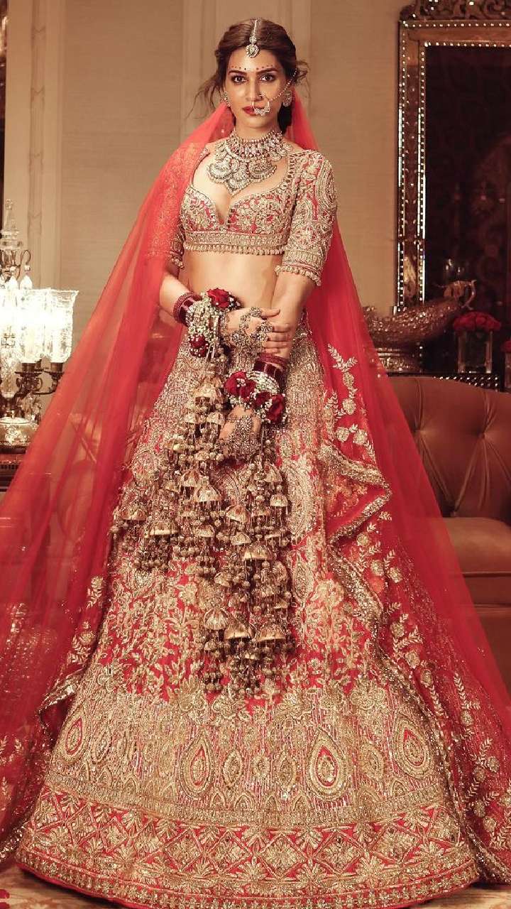 Kriti sanon outlet lehenga