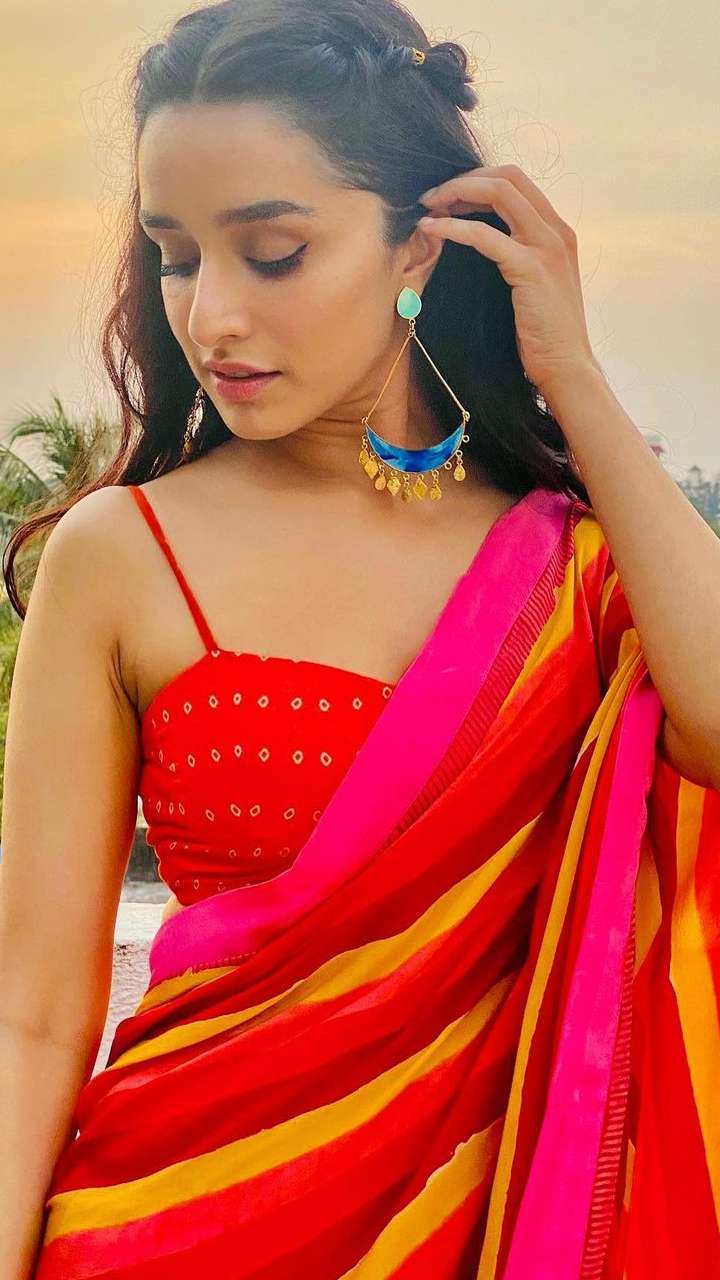 Noodle strap saree on sale blouse