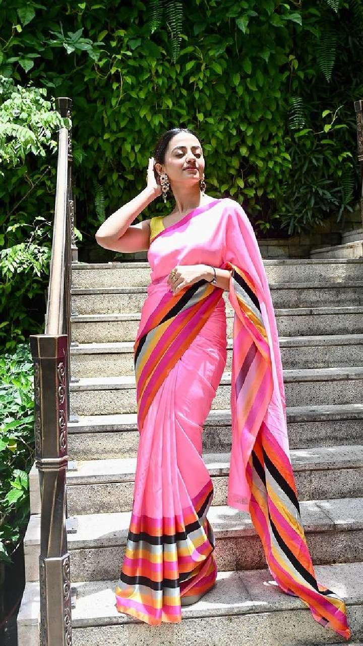 9 Must-see Banarasi saree designs that will steal your heart (2024) –  News9Live