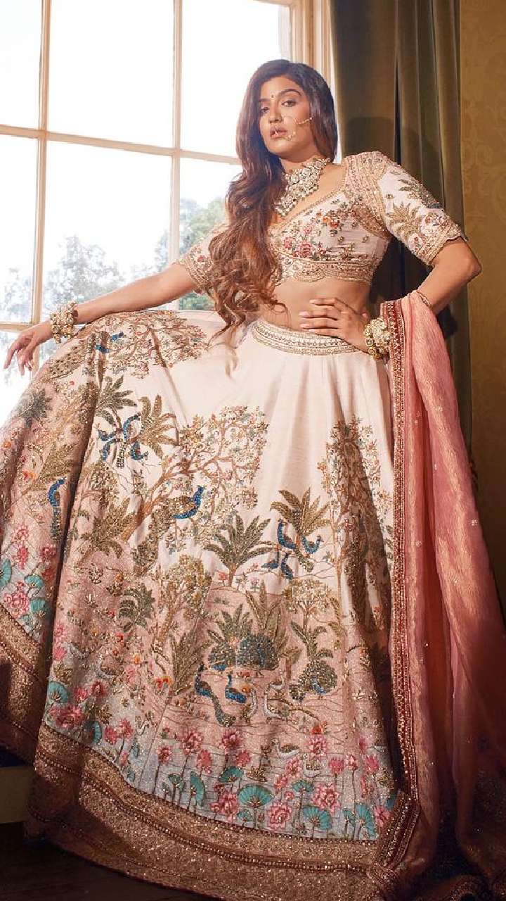 Designer Bridal Lehenga Cholis Online : rajwadi.com