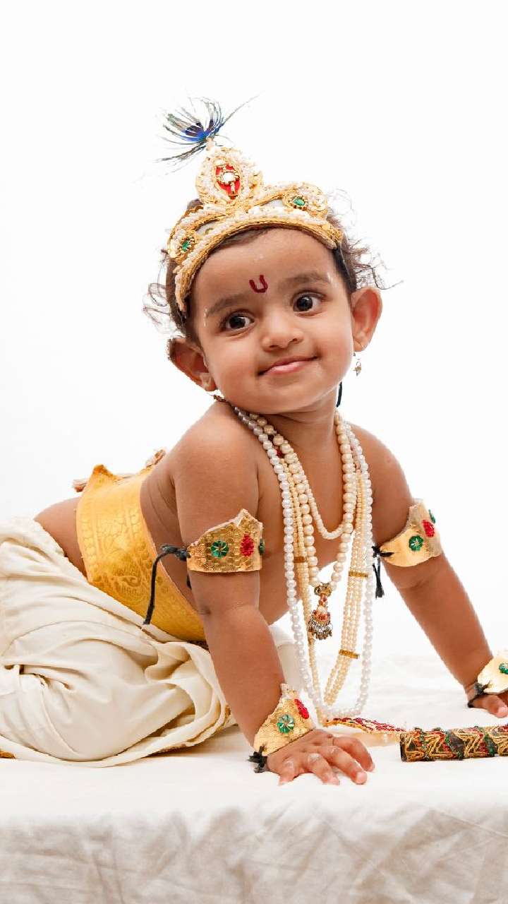 7-lord-krishna-inspired-meaningful-names-for-baby-boys-storialtech