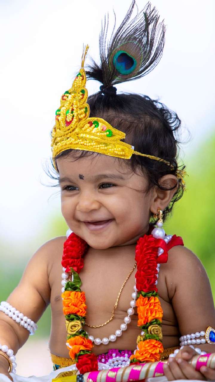 Download Sweet kanha - New year wallpapers- Free HD wallpaper or images For  Mobile Phone