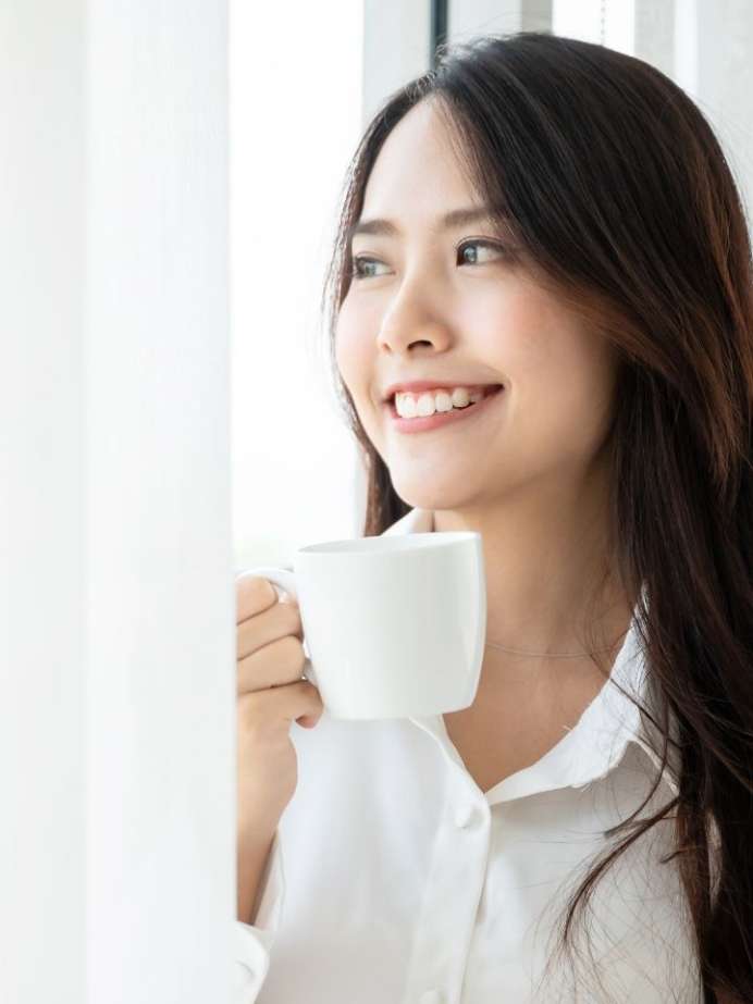 4 Healthy Morning Drinks For Glowing Skin