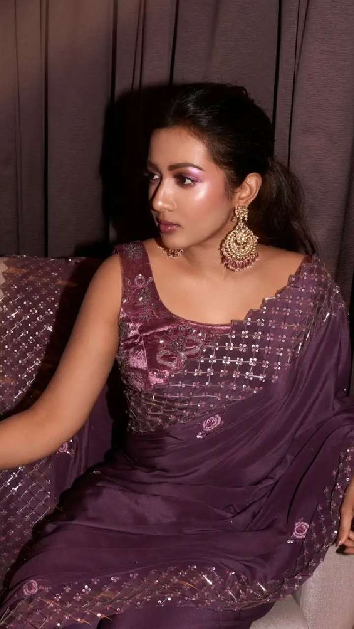 Catherine tresa hot saree