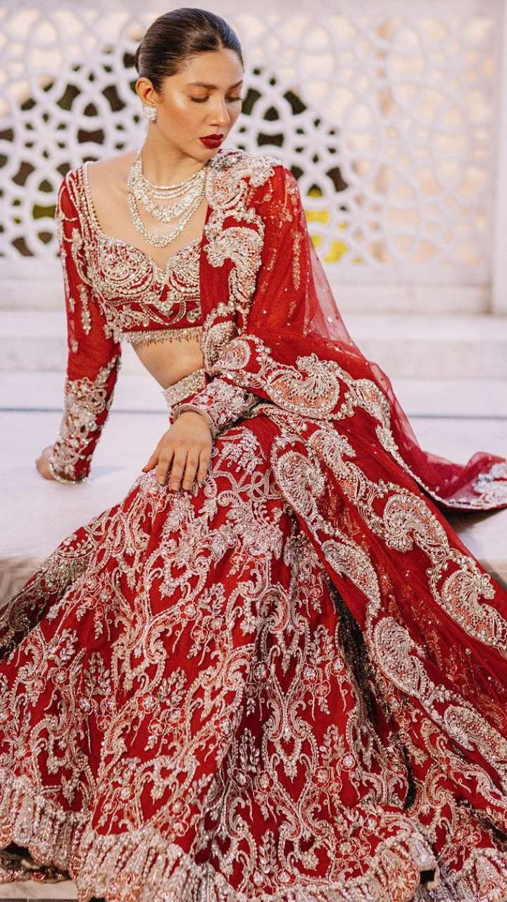 Top 5 Indian Bridal Looks By Pakistani Actresses For Brides-To-Be In 2023