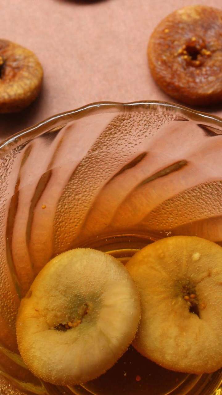 5 Effective Benefits Of Consuming Soaked Figs In Morning
