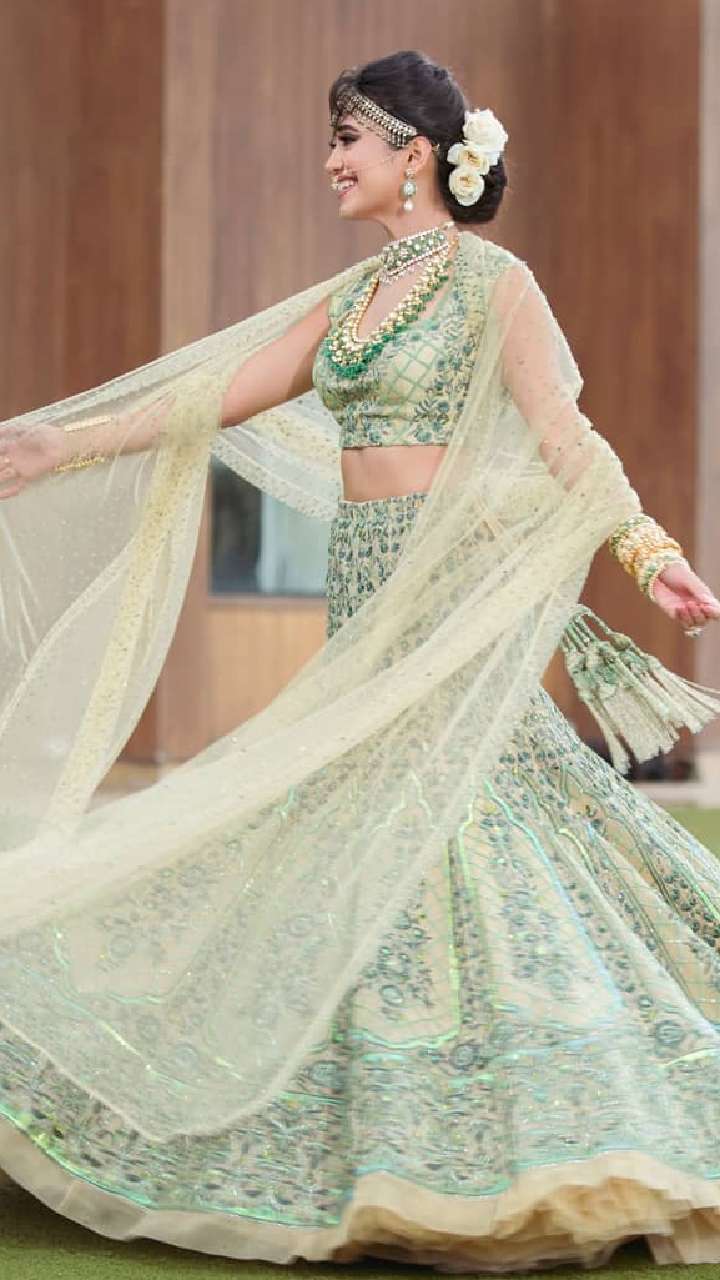 Yeh Rishta Kya Kehlata Hai actress Shivangi Joshi's bridal avatar will  leave you stunned; see pics - Times of India