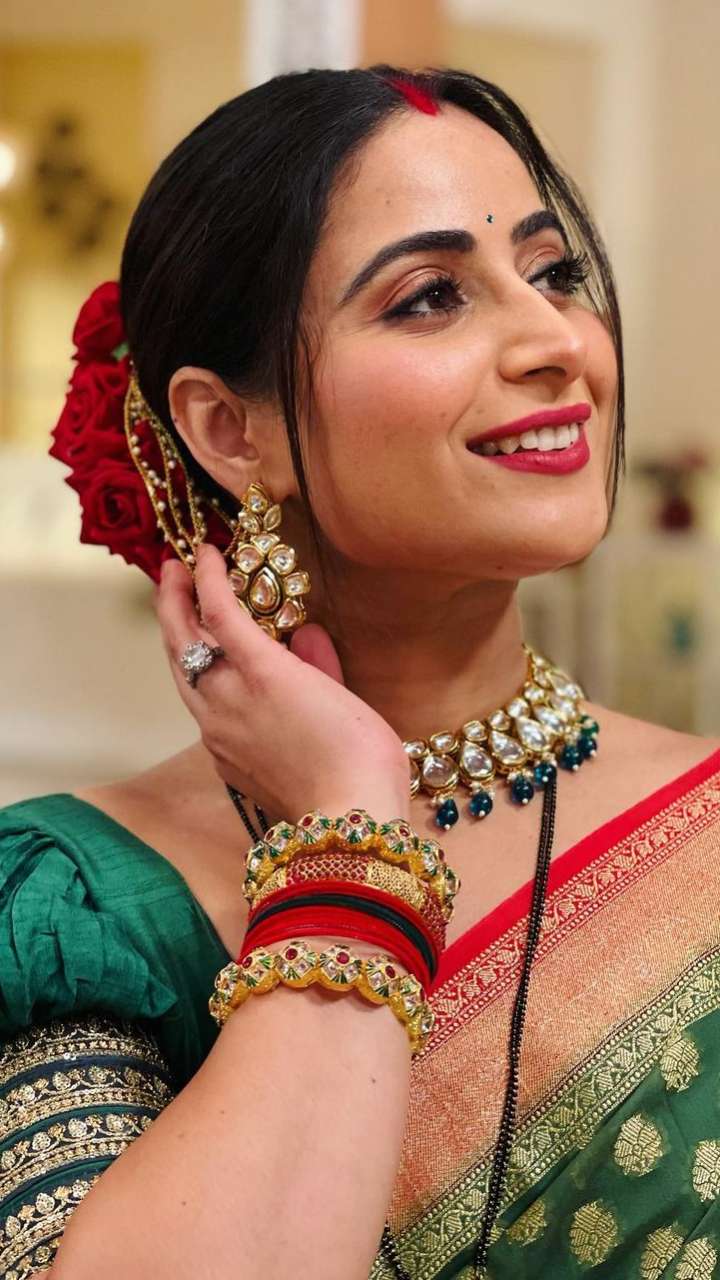 Aishwarya Rai's Famous Movie Outfits That You Can Try This Diwali |  HerZindagi