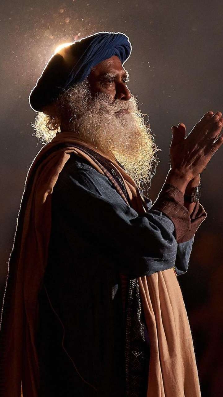 Top 7 Sadhguru Heartmelting Quotes On Love - StorialTech