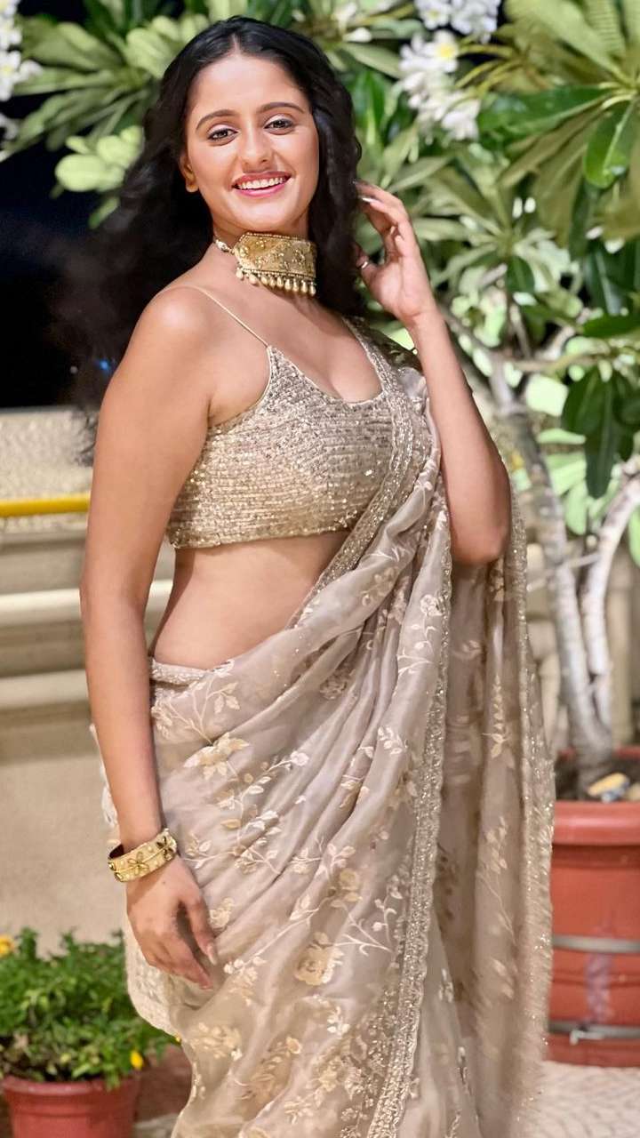 ayesha-singh-fitness-and-diet-plan-for-weight-loss-storialtech