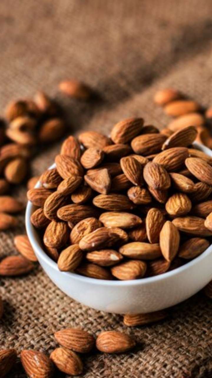 Top 5 Side Effects Of Eating Too Many Almonds
