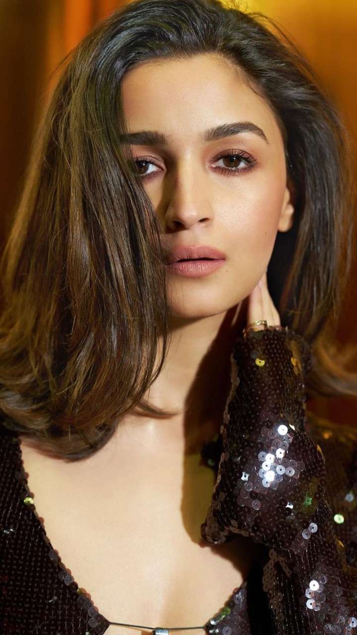 Alia Bhatt Inspired 10 Minute Sunburnt Glow Makeup Routine