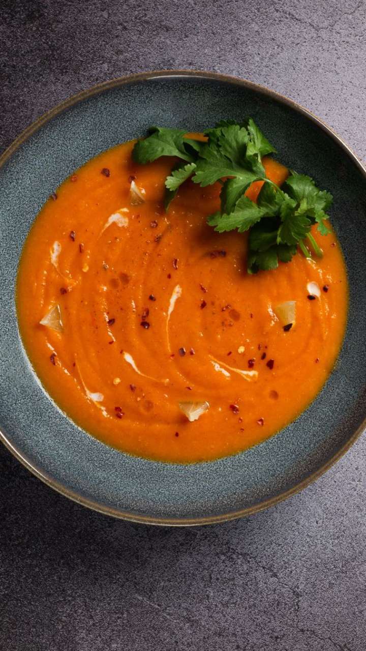 5 Delicious Winter Soups For Weight Loss