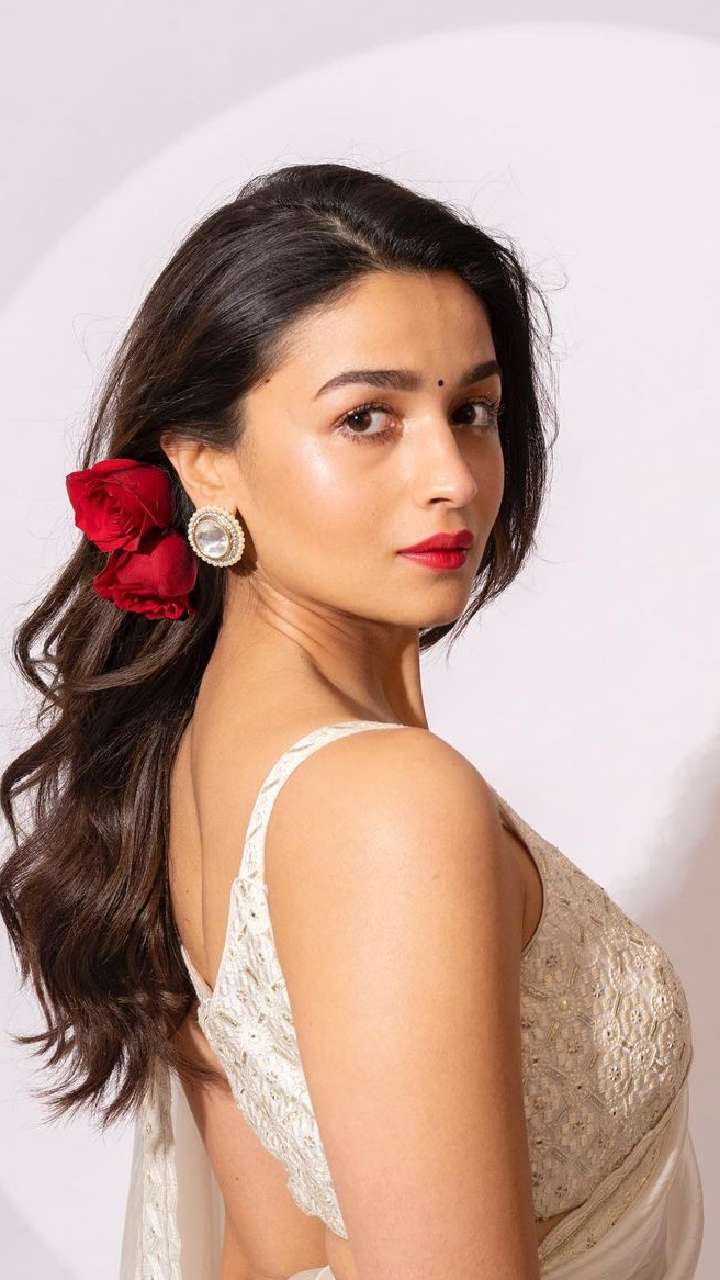 Alia Bhatt's Bridal Look Is What Dreams Are Made Of