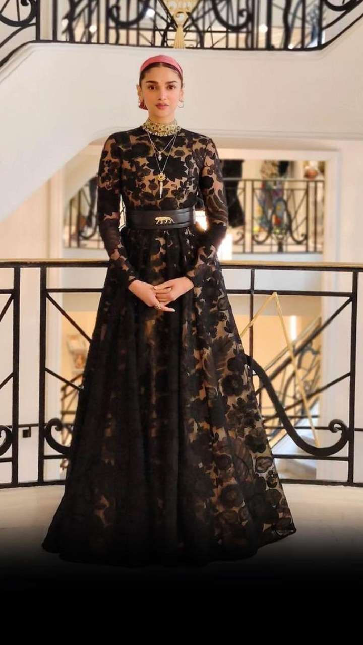 Sabyasachi designer hot sale gowns