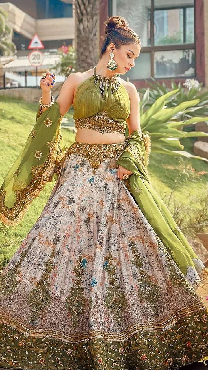Look graceful is party wear designer lehenga, with the wedding season  approaching style yourself in exclusive ethnic … | Fashion attire, Lehenga,  Lehenga collection