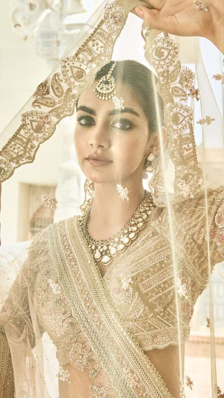 6 Bridal Blouse Designs By Rubal Shekhawat To Shine