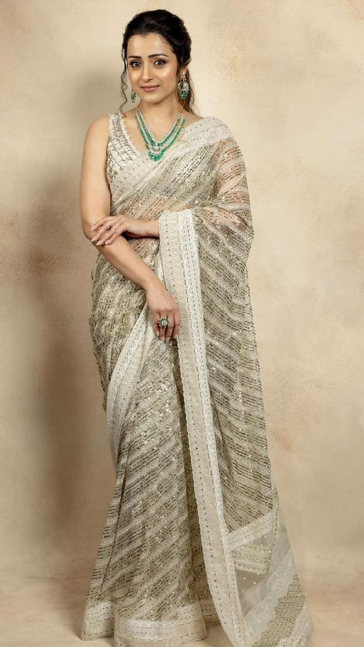 6 Elegant Saree Blouses By Trisha Krishnan For Wedding Season