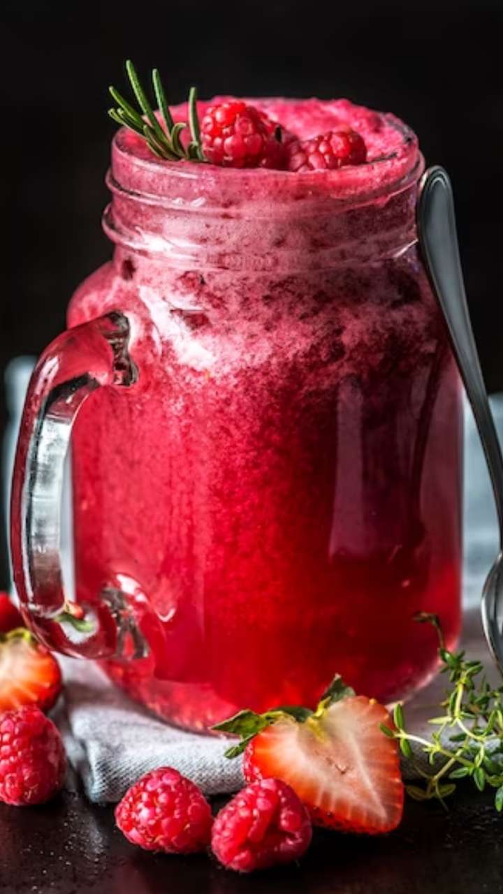 Top 5 Benefits Of Winter Smoothies To Keep You Warm