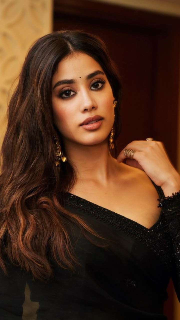 Top 8 Rosemary Face Packs For BlotchFree Skin At Home