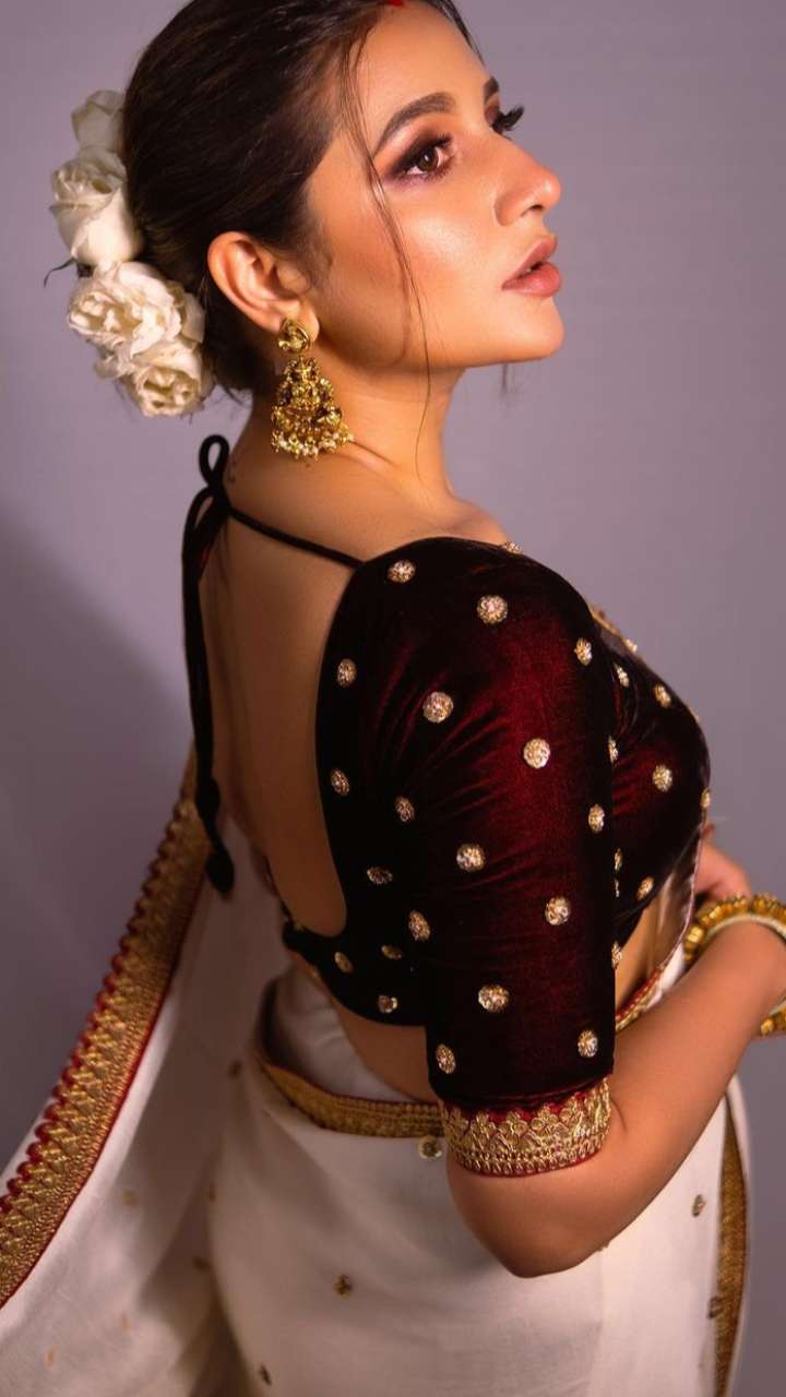 5 Easy Hairstyles By Subhashree Ganguly For Saree