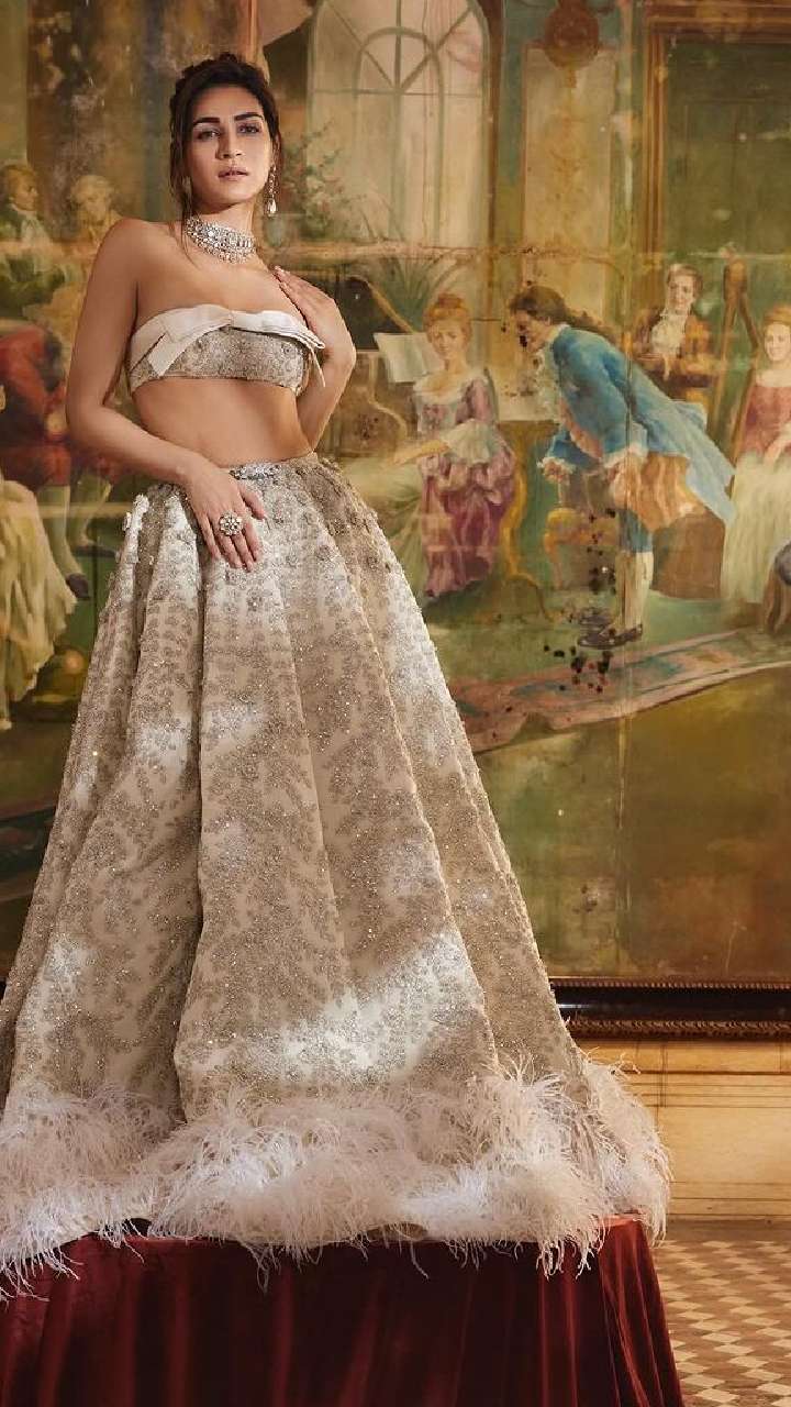 Kriti sanon in lehenga best sale