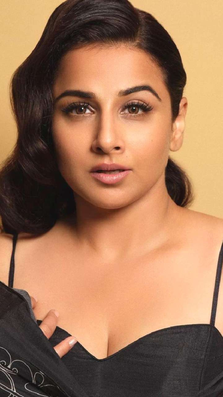 Vidya Balan Anti-Aging Skincare Regime At 43