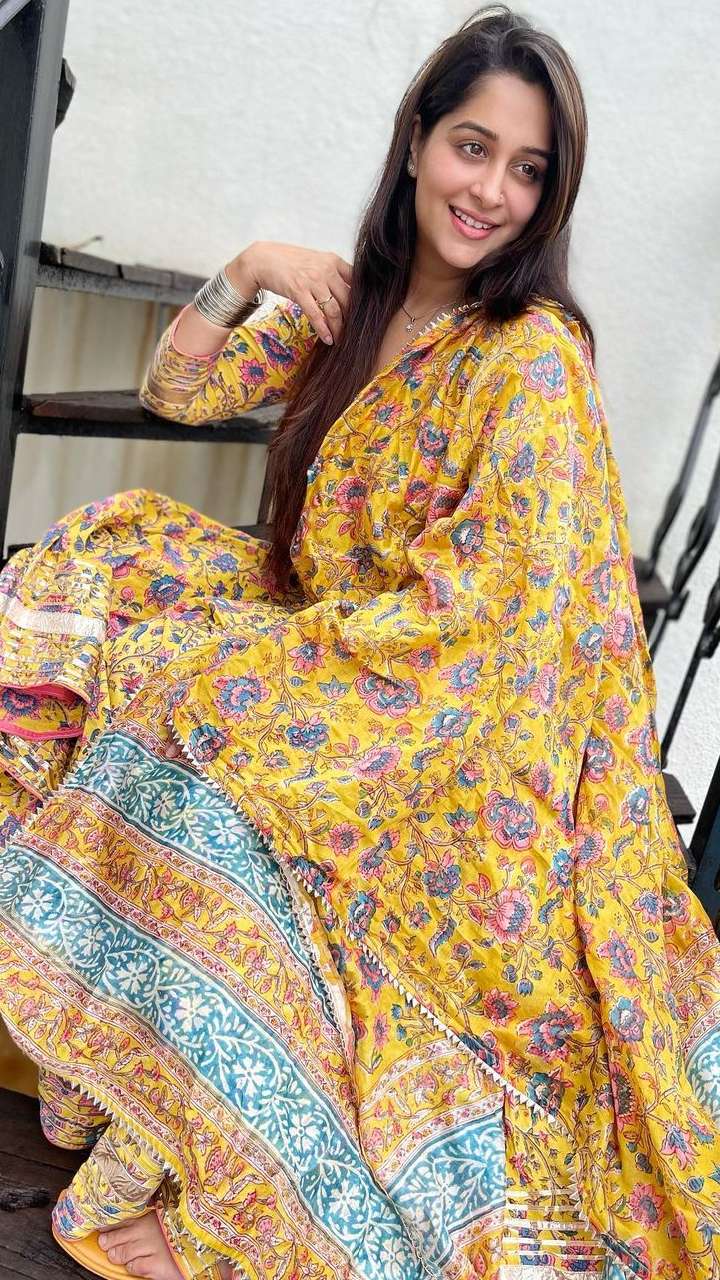 printed frocks for women | printed frock suit with plazo | printed frock  suit with salwar | Indian fashion dresses, Stylish dresses, Designer party  wear dresses